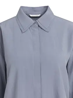 BLOUSE AVEC DÉTAIL DE COL