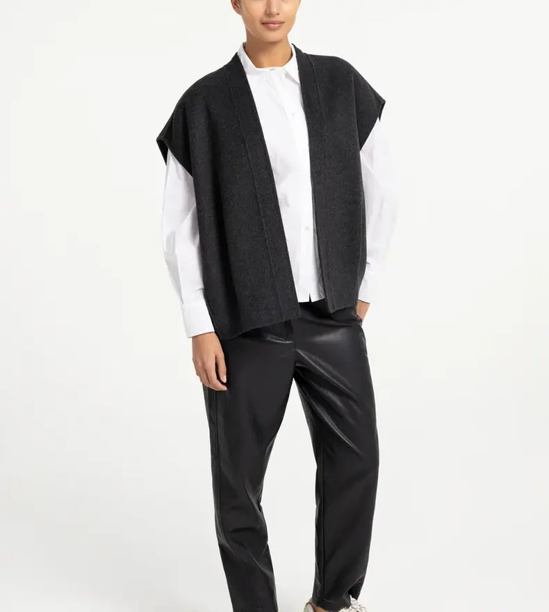 PANTALON EN SIMILI CUIR