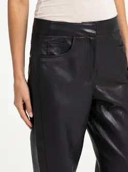 PANTALON EN SIMILI CUIR