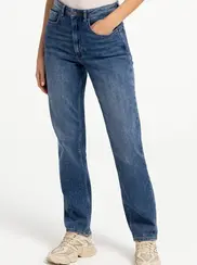 JEANS COUPE DROITE