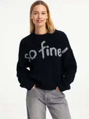 PULL AVEC MOTIF