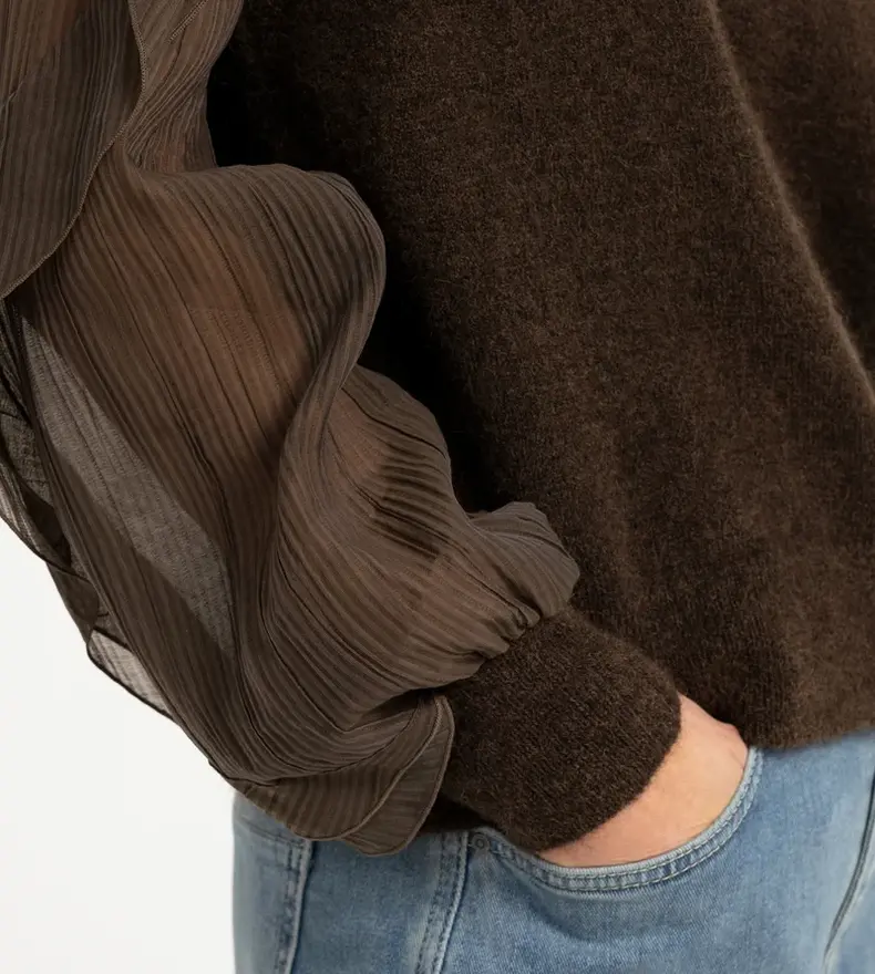 PULL À MANCHES TISSÉES