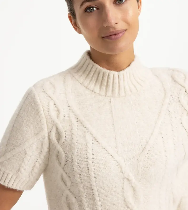 PULL À MANCHES COURTES