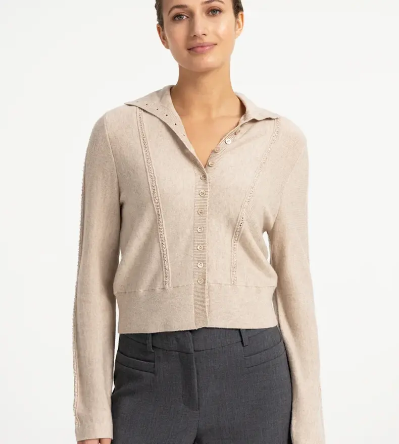 CARDIGAN EN TRICOT À BOUTONS
