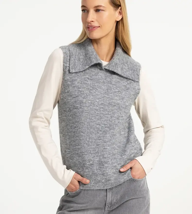 PULL SANS MANCHES