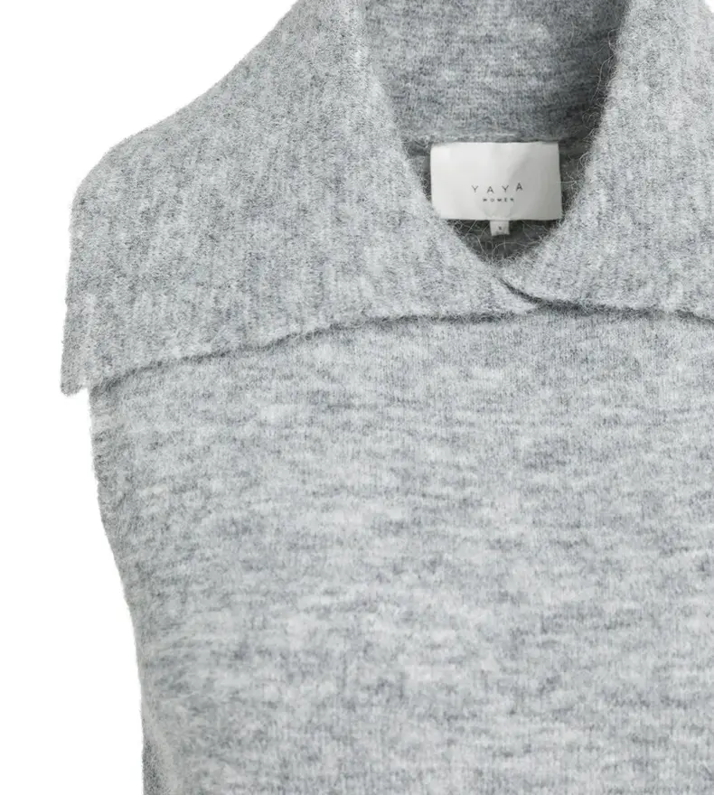 PULL SANS MANCHES