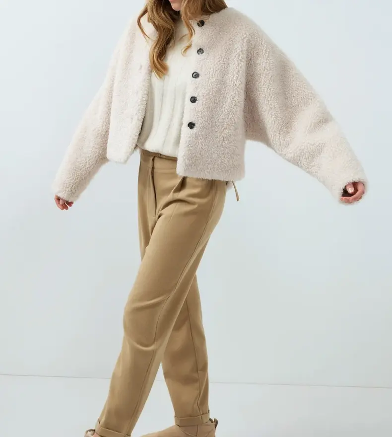 VESTE OVERSIZE EN FAUSSE FOURRURE