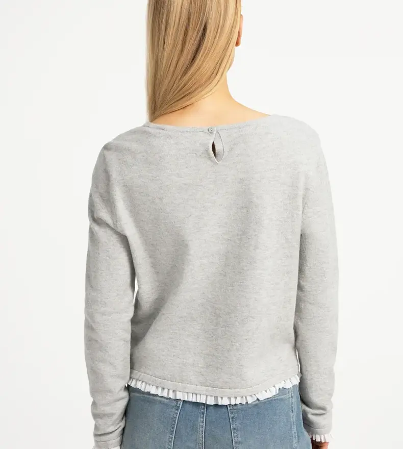 FINE YARN SWEATER