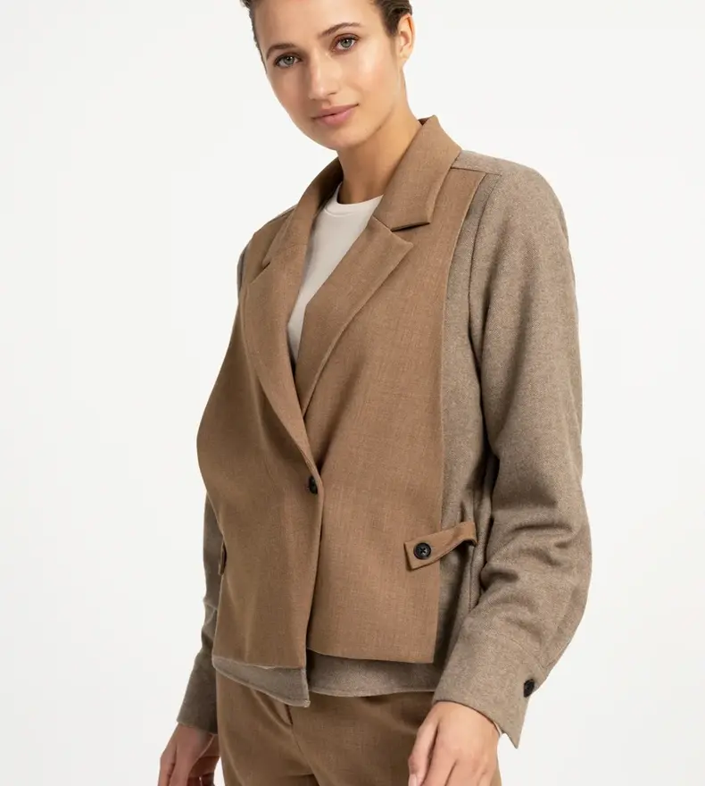 BLAZER WITH CONTRAST