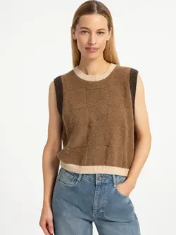 PULL TEXTURÉ À CARREAUX
