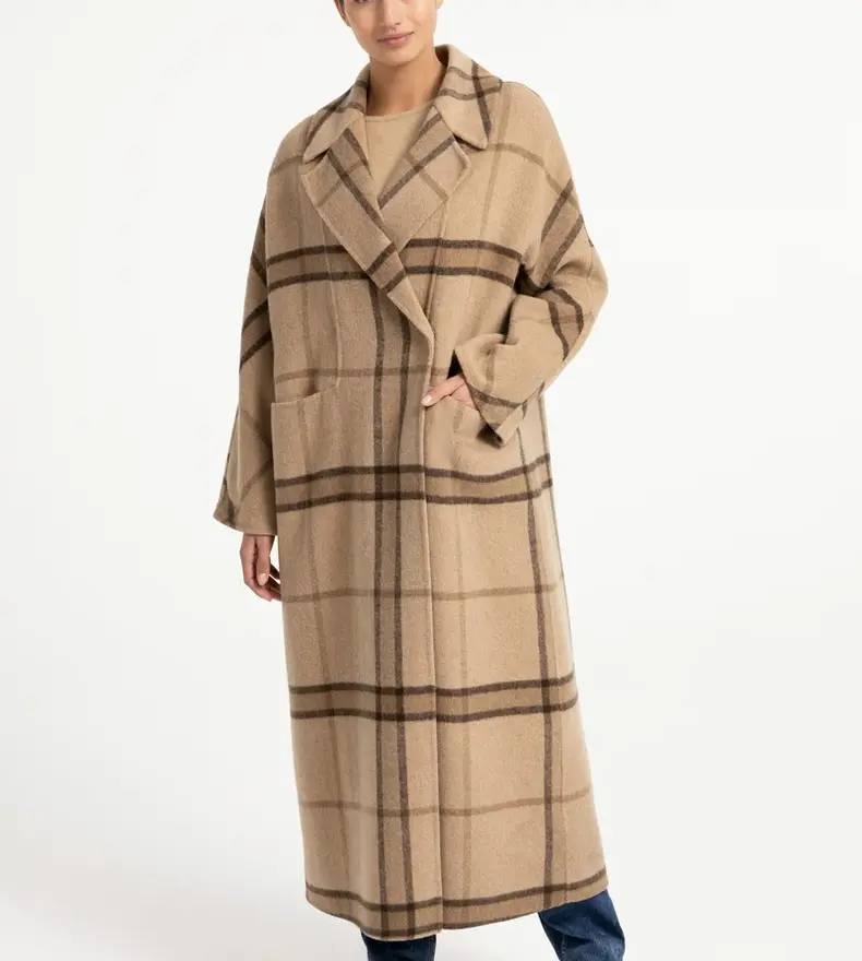 MANTEAU LONG À CARREAUX