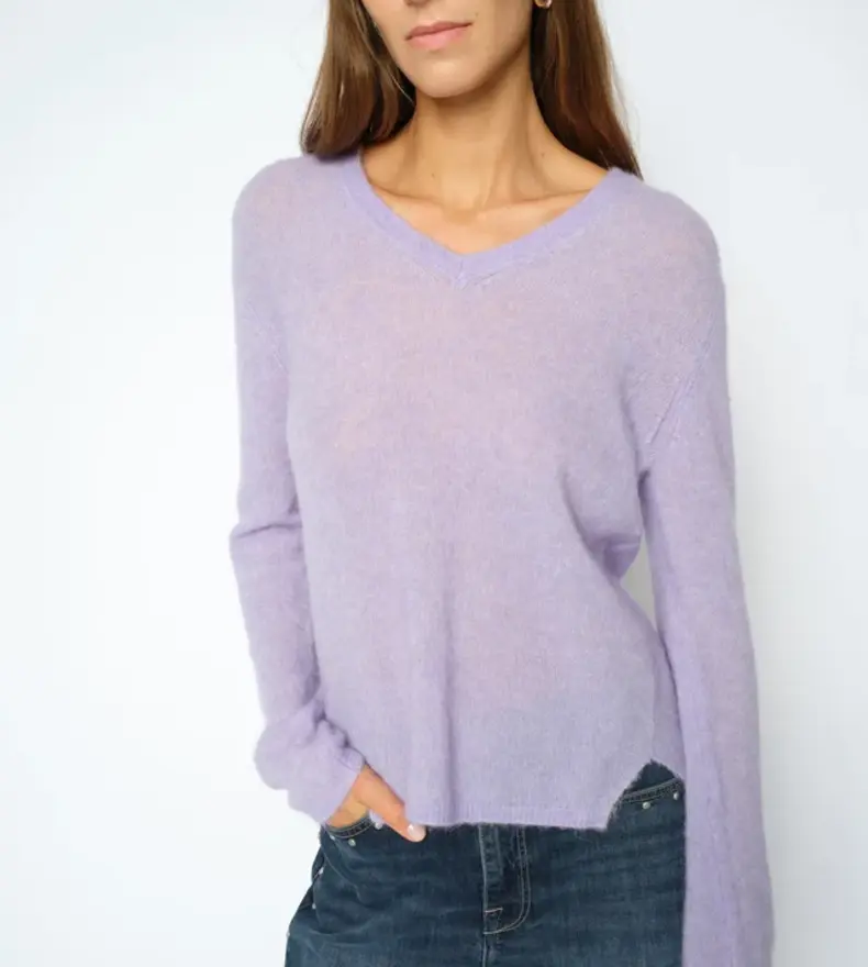 MMMAPE SOPHIA V-NECK KNIT