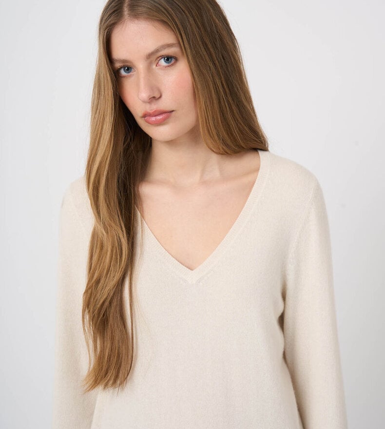 PULL COL V EN CACHEMIRE