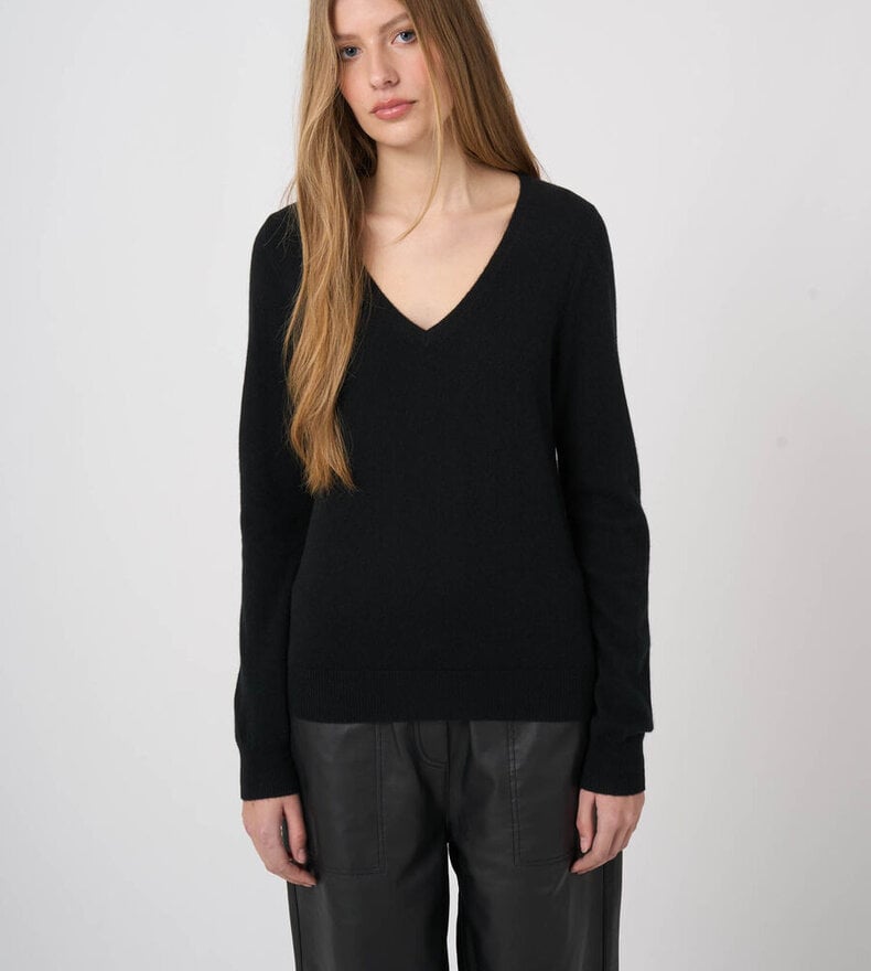 PULL COL V EN CACHEMIRE