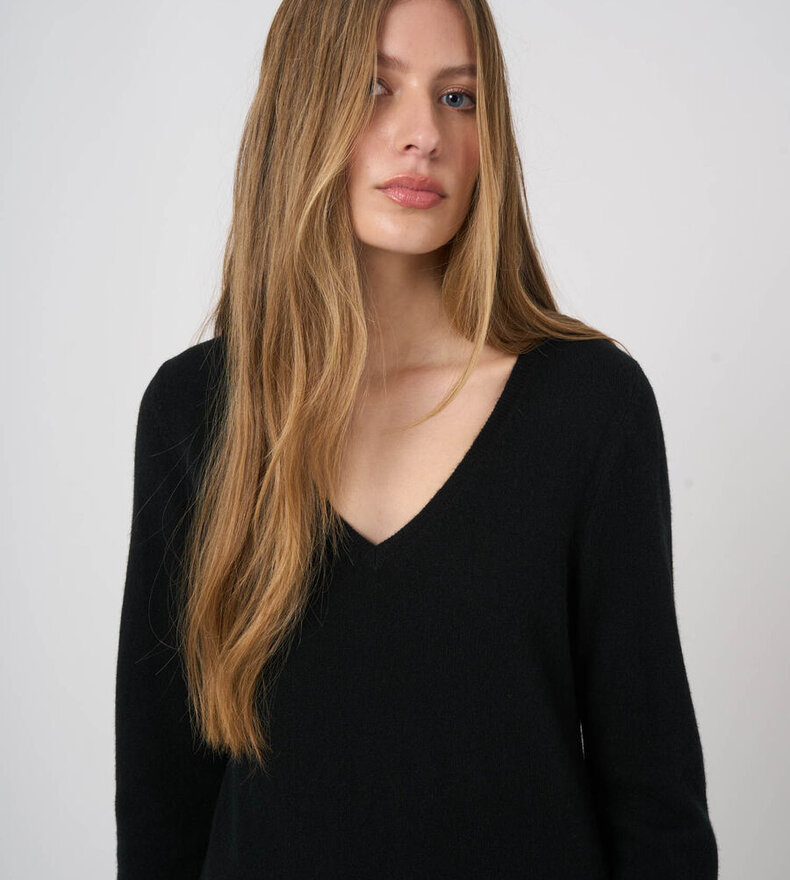 PULL COL V EN CACHEMIRE