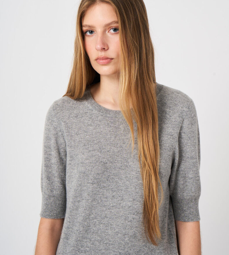 PULL CACHEMIRE MANCHES COURTES
