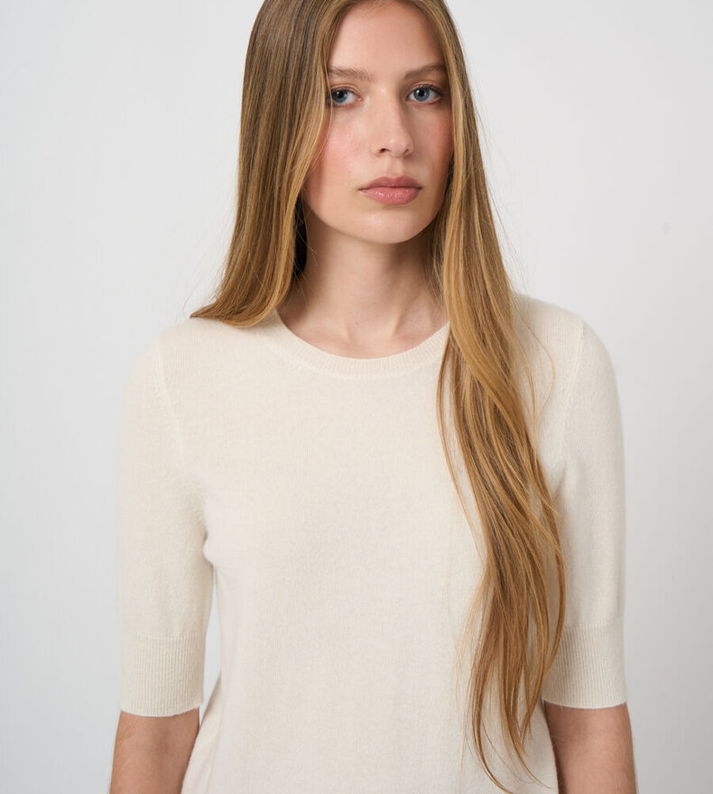 PULL CACHEMIRE MANCHES COURTES