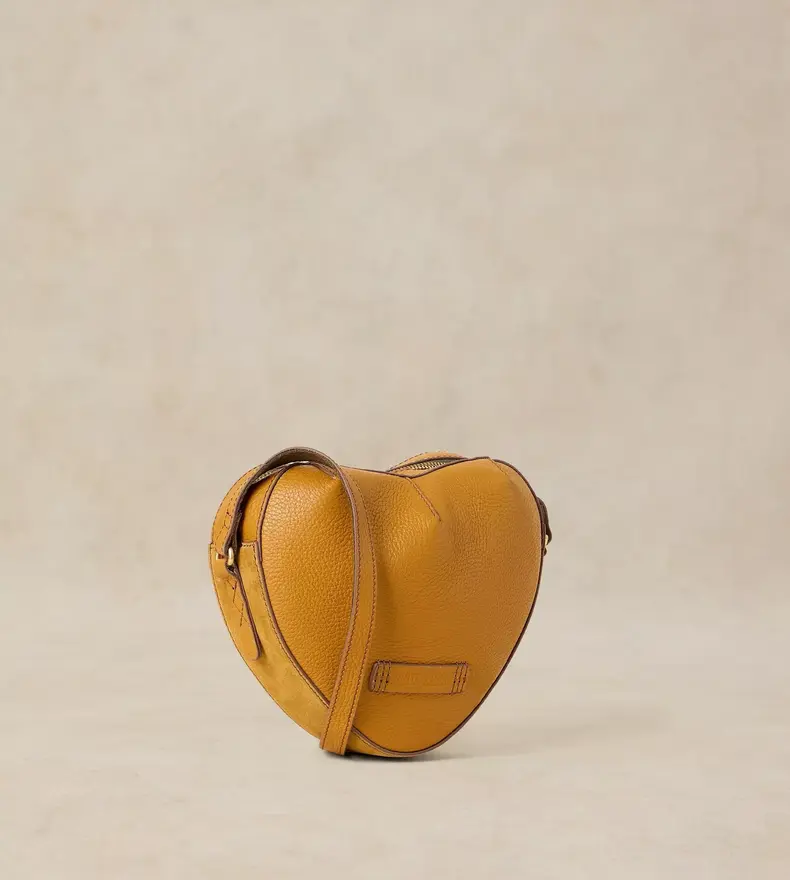 HARRIET HEART LEATHER BAG