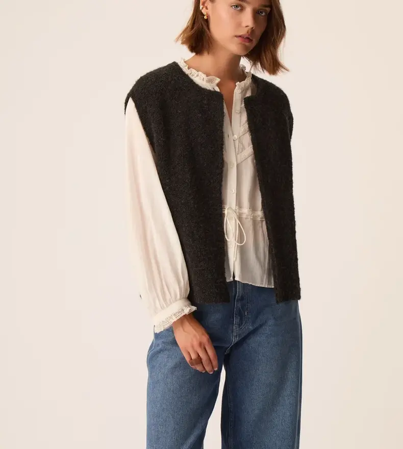 ACHILLE VEST
