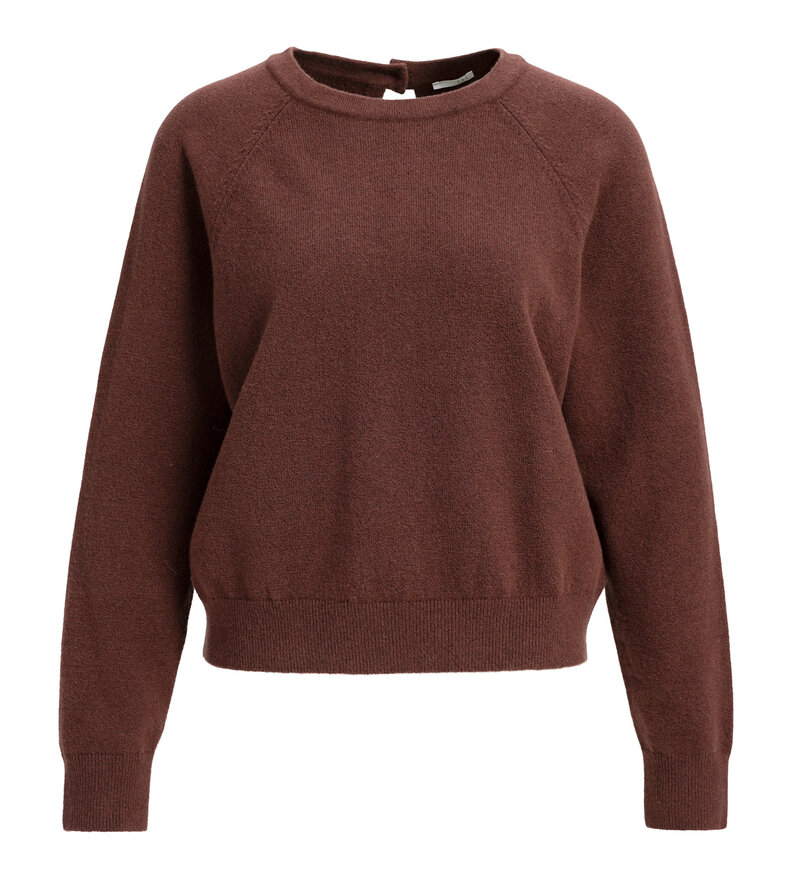SWEATER BACK DETAIL