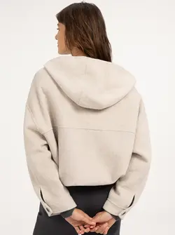 VESTE À CAPUCHE