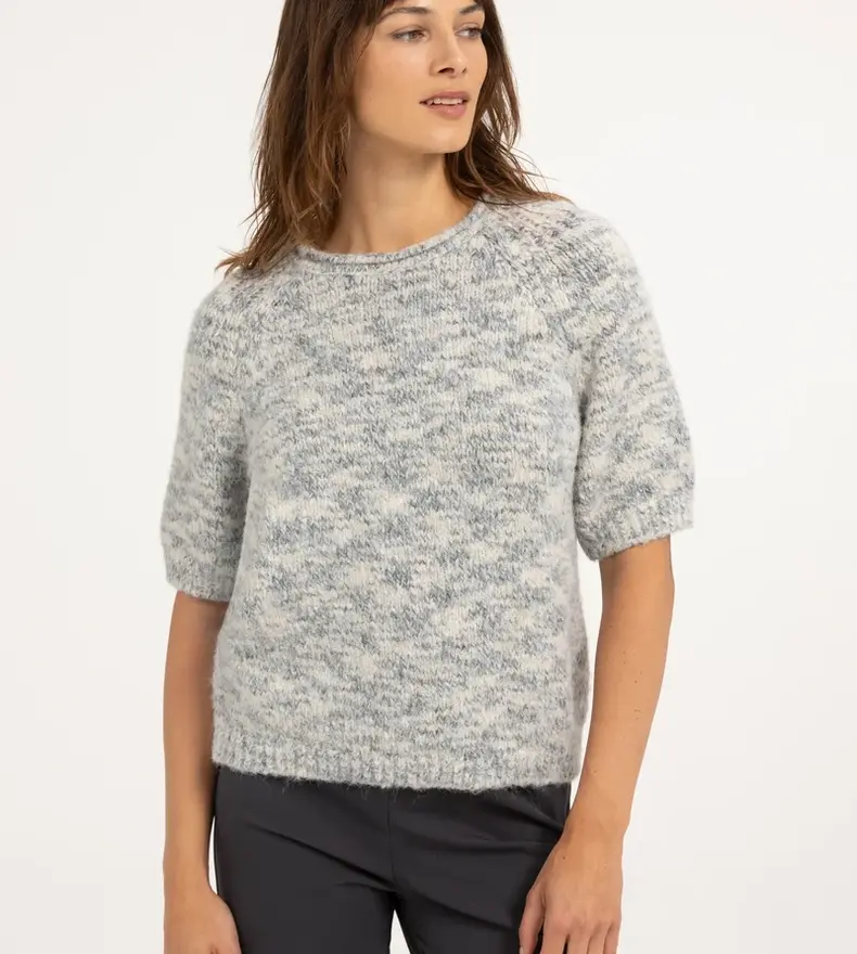 MULTI COLOR SWEATER