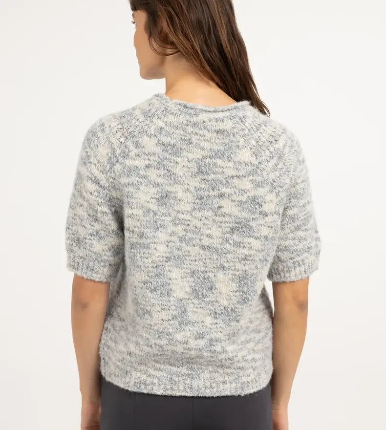 MULTI COLOR SWEATER