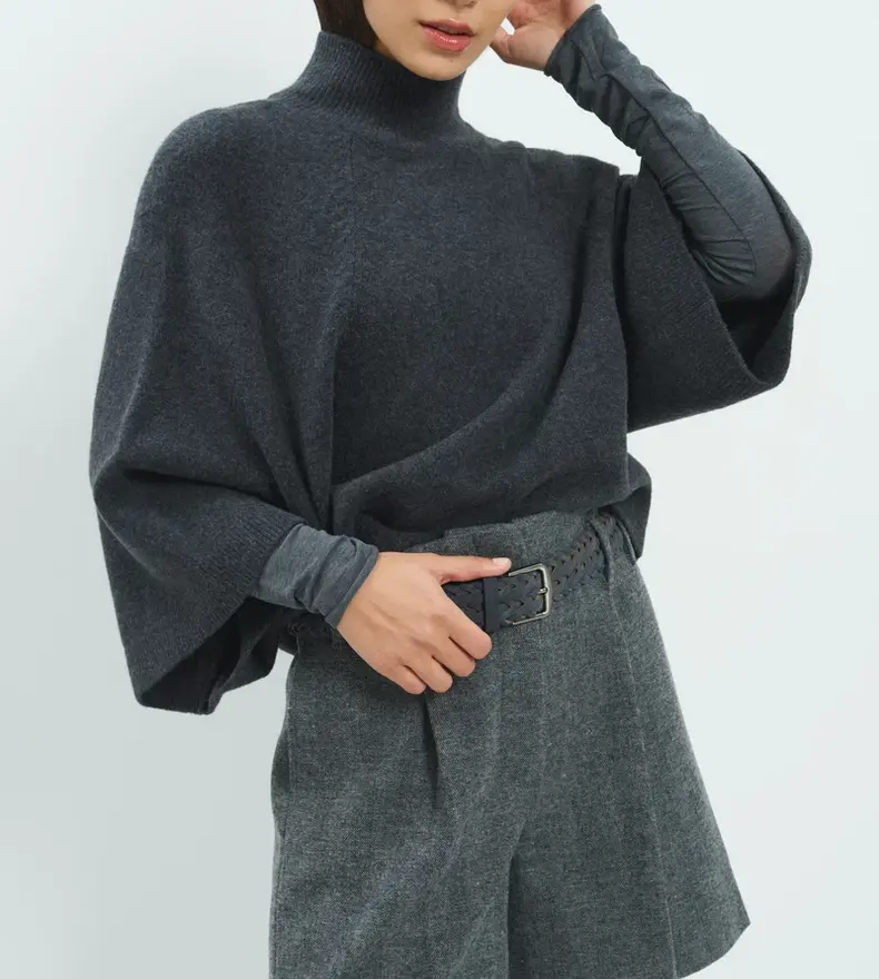 HIGH NECKLINE SWEATER