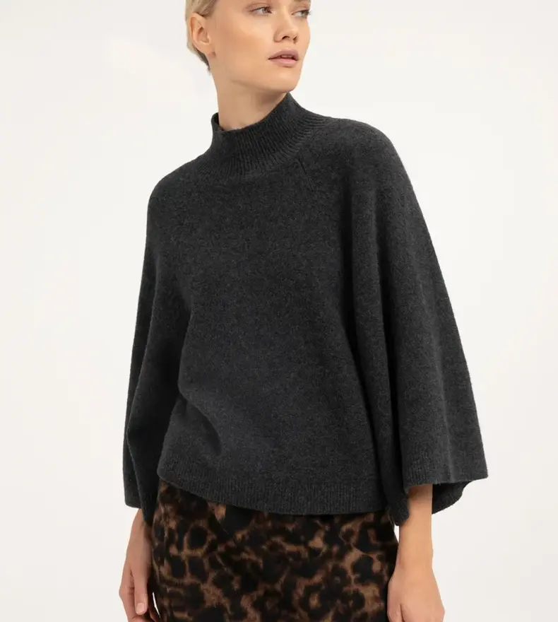 HIGH NECKLINE SWEATER