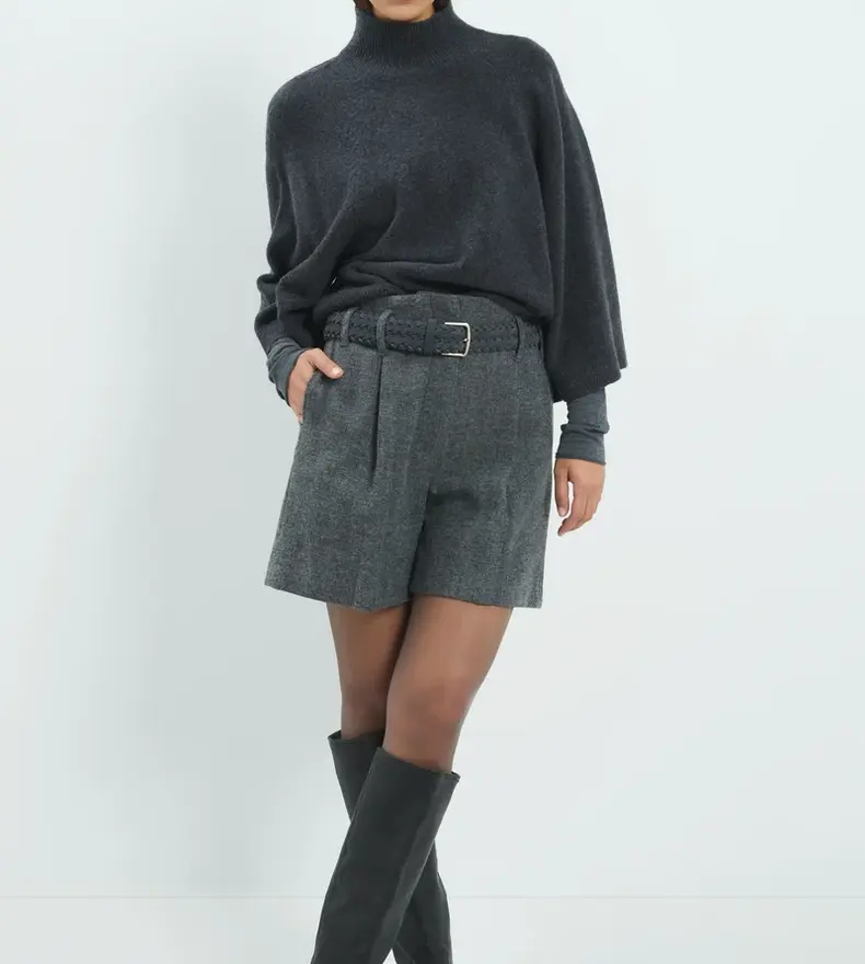 HIGH NECKLINE SWEATER