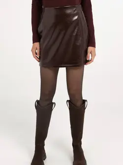 MINI-JUPE EN SIMILICUIR