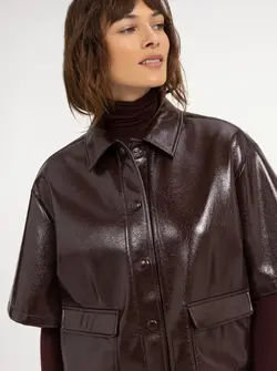 VESTE COURTE EN SIMILICUIR