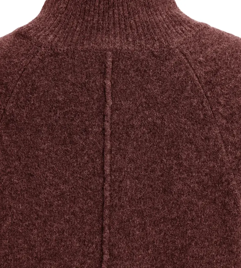 PULL À COL MONTANT
