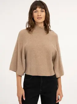 PULL À COL MONTANT