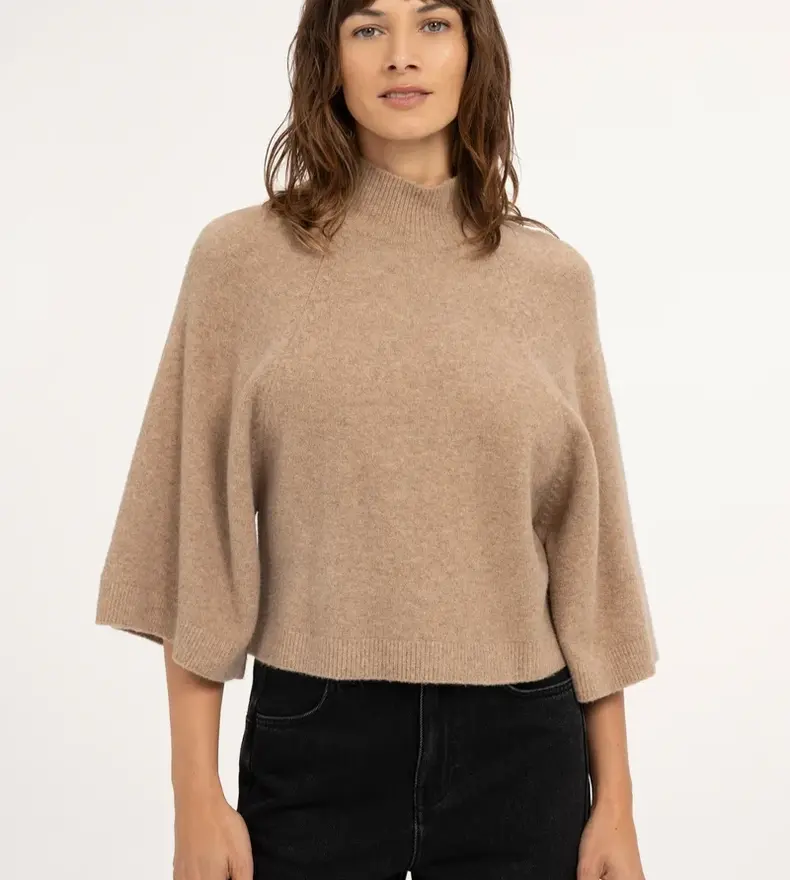 HIGH NECKLINE SWEATER