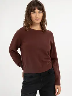 SWEATER BACK DETAIL
