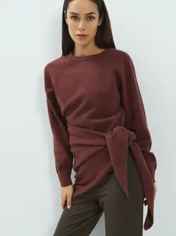 SWEATER BACK DETAIL
