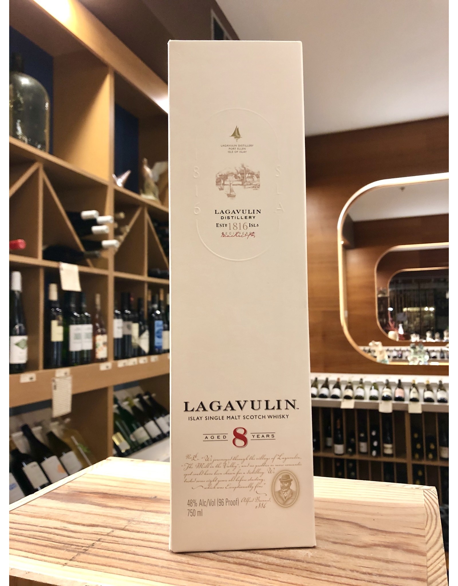 Lagavulin 8 Year Single Malt - 750 ML