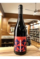 Les Deux Moulins Pinot Noir - 750 ML