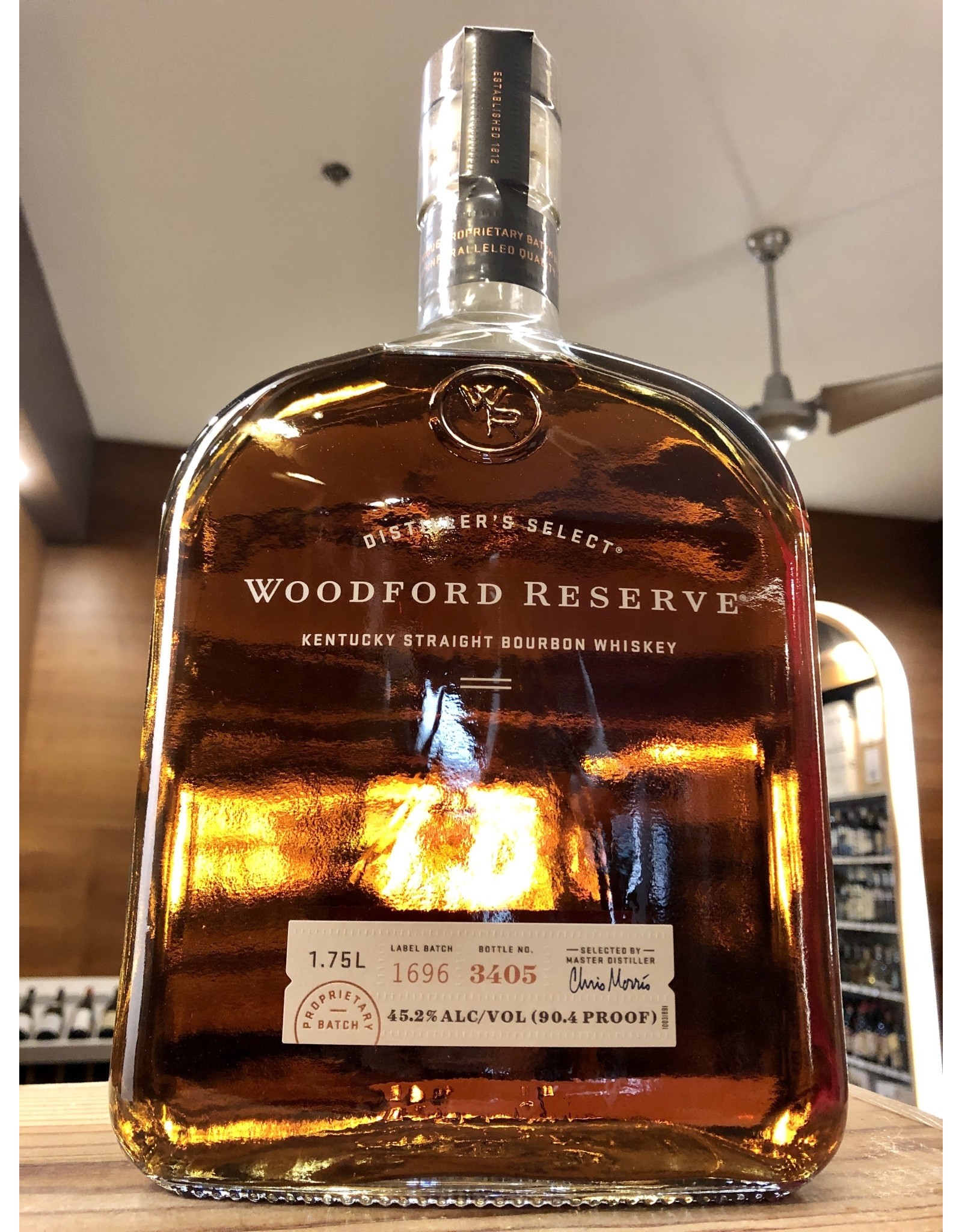 Woodford Reserve Bourbon Bourbon, Kentucky Straight Bourbon Whiskey - 1.75 lt