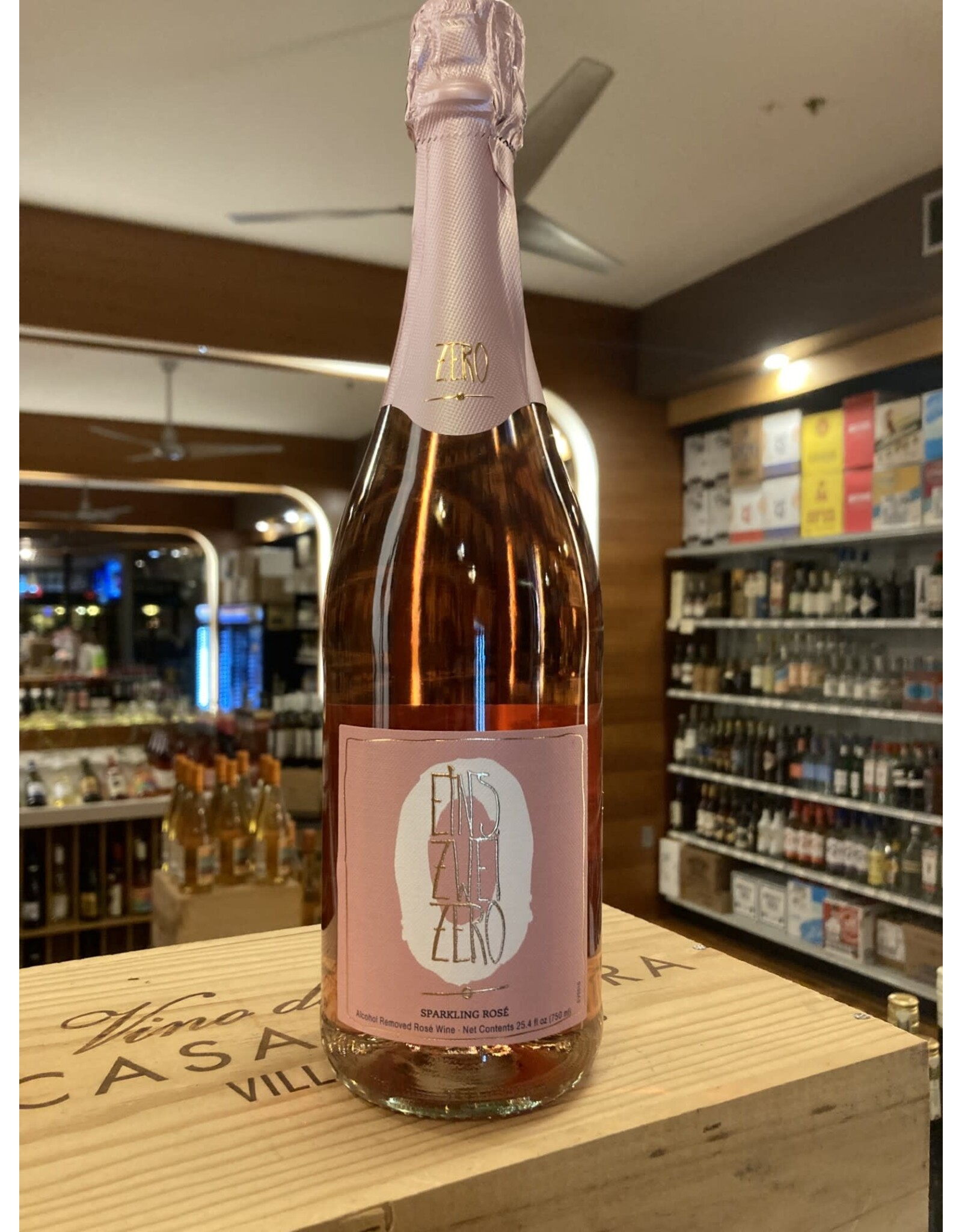 Leitz Eins Zwei Zero Non Alcoholic Sparkling Rose - 750 ML