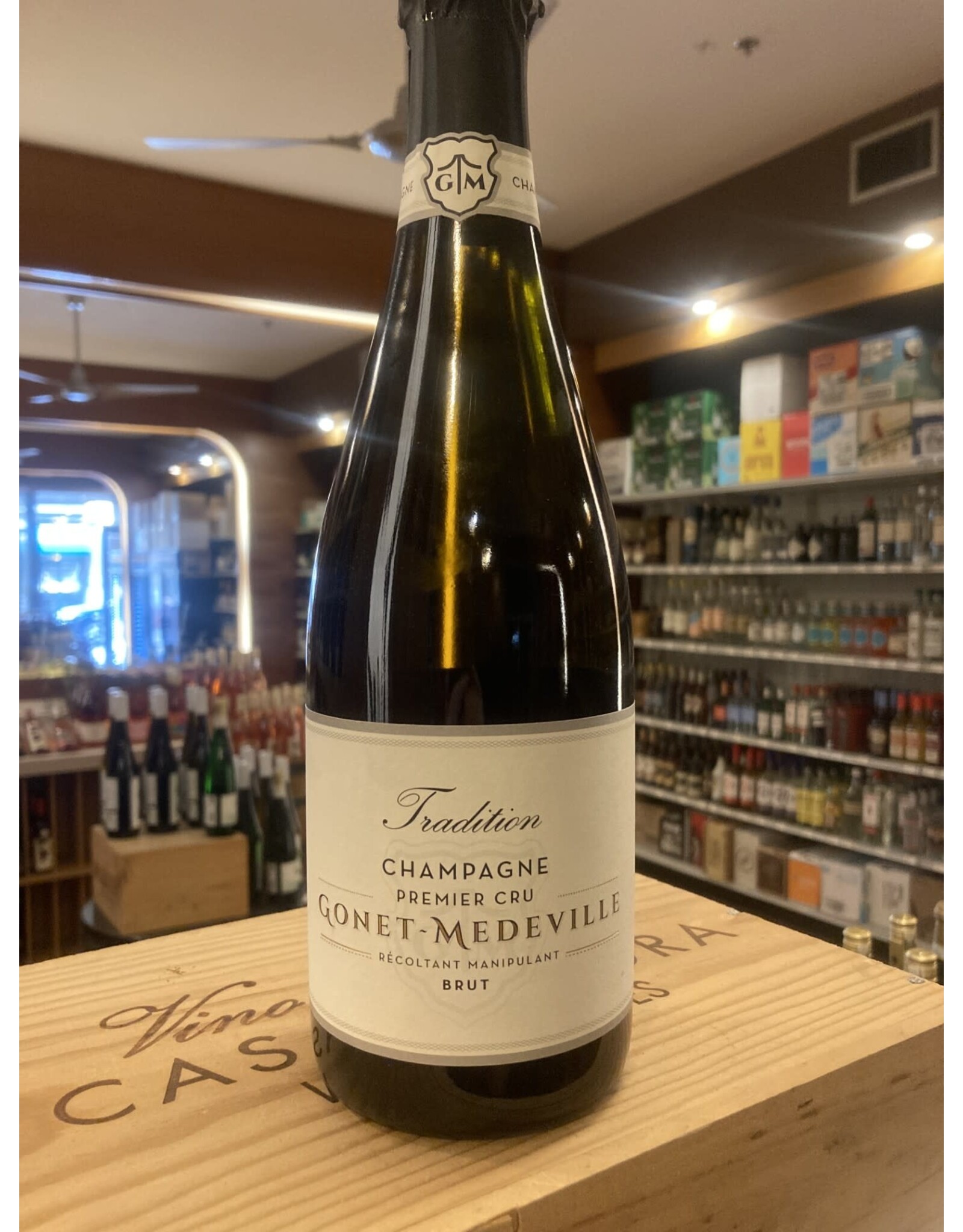 Gonet-Medeville Premier Cru Brut Tradition Champagne - 750 ML