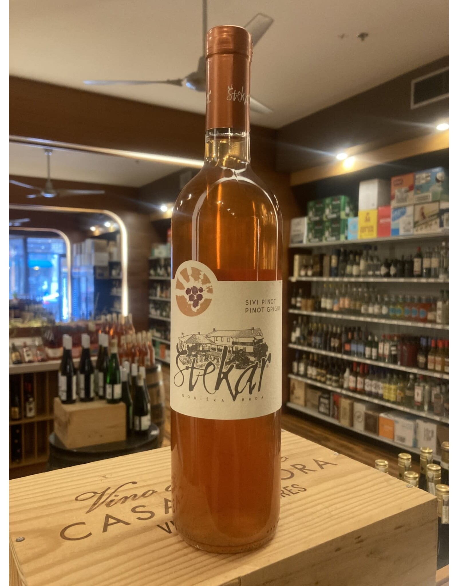 Stekar Sivi Pinot - 750 ML