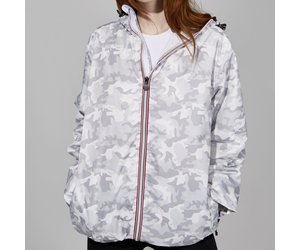 08 LIfestyle Packable Rain Jacket White 