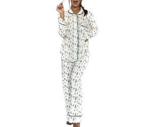 https://cdn.shoplightspeed.com/shops/636693/files/50928901/300x250x2/toss-designs-ski-resort-pajama-set.jpg