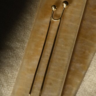 864 Designs Brass Hair Pin w/Ball HS-O-10