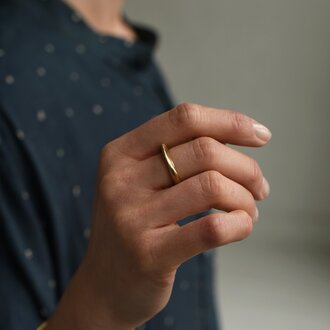 864 Designs Brass Melted Thin Ring Size 7 RI-K-20