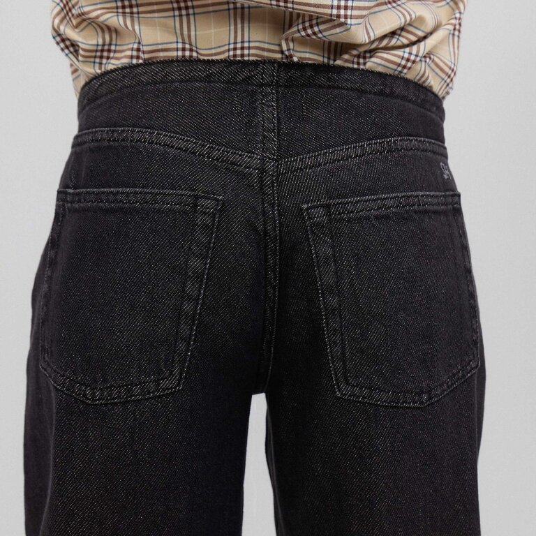 Still Here Cool Jean in Washed Black