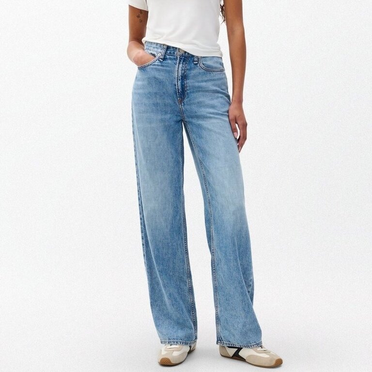 Rag & Bone The Logan Mid-Rise Feather Weight