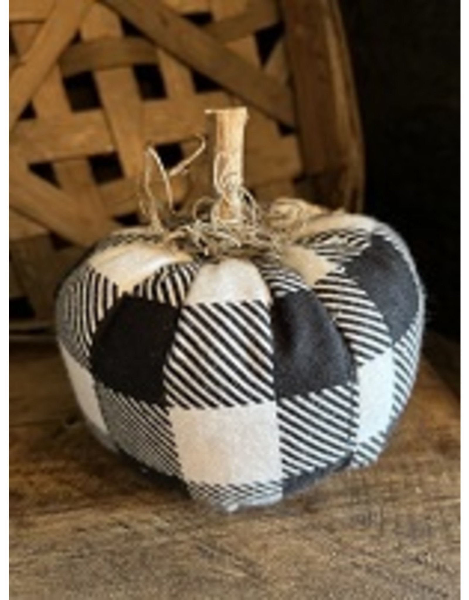 2141 Black & White pumpkin